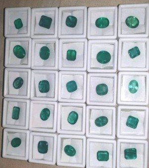 Natural Emerald Gemstone