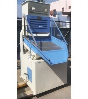 Chilly Destoner Machine