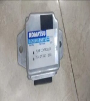 Komatsu PC 200 Pump Controller
