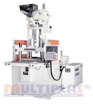 Vertical Injection Molding Machine with Sliding Table