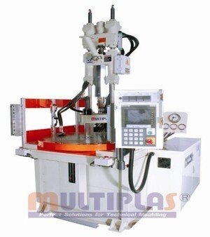 Vertical Injection Molding Machine with Rotary Table