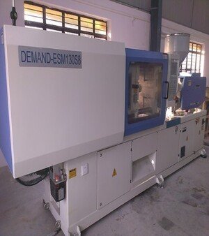 Pet Preform Moulding Machine