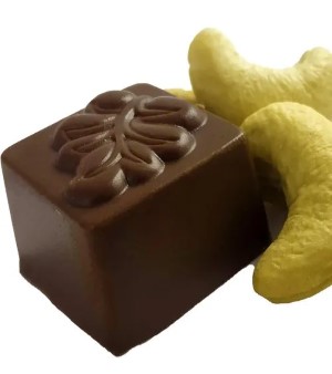 Suave Cashew Nut Chocolate