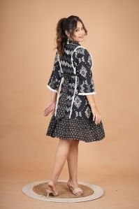 Ladies Black Cotton Printed Knee Length Dress