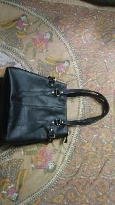 Ladies Leather Bags, Color : Black