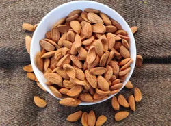 Mamra Almonds Giri