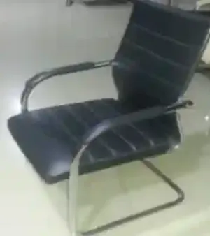 Black Office Chair Design: Frame