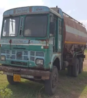 Water Tanker Truck, Brand : Tata
