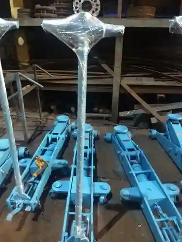 Hydraulic Trolley Jack By Keshav Udyog Private Limited