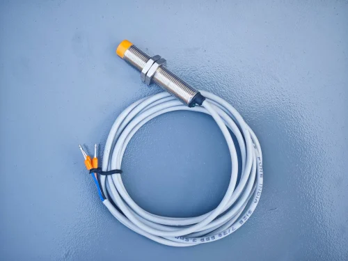 inductive proximity sensor