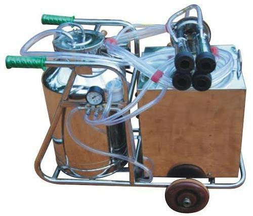 Single Bucket Hand Cum Invertor Cum Electric Operated Milking Machine